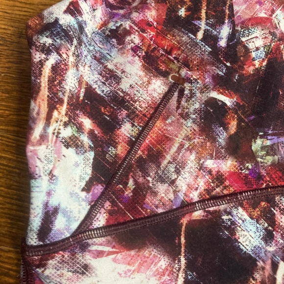 Lululemon Everlux and Mesh Cropped Tank - Picture 4 of 10